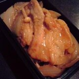 弁当・おつまみ☆豚バラ肉と玉ねぎとエノキの味噌炒め